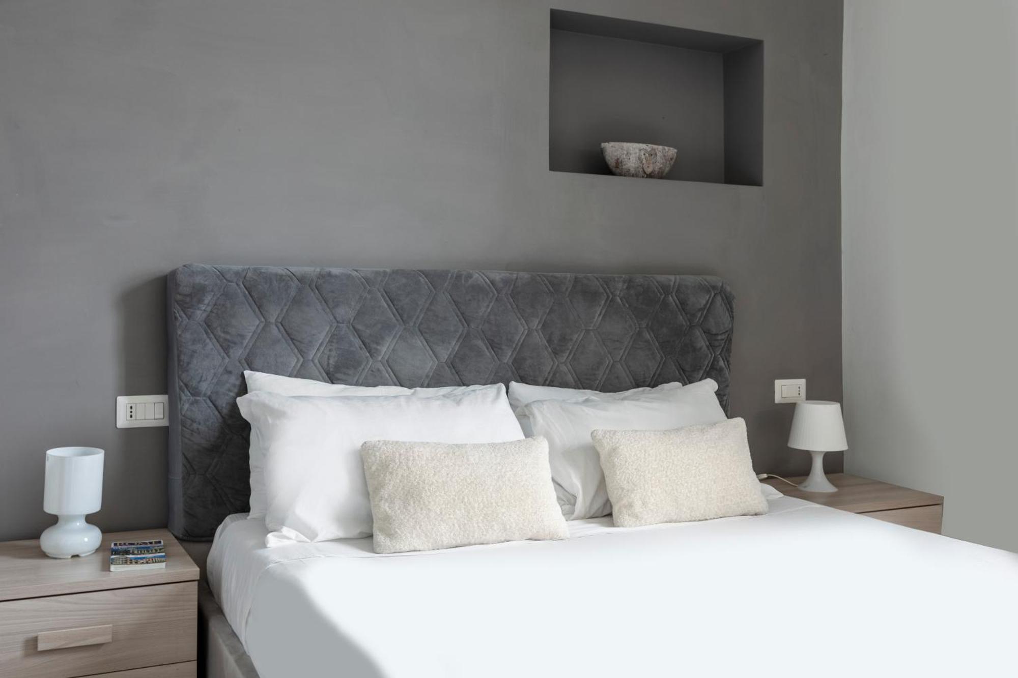 Deza Cozy Place Manzoni * Roma